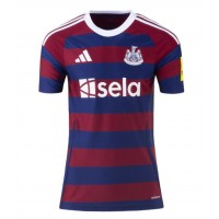 Camisa de time de futebol Newcastle United Sven Botman #4 Replicas 3º Equipamento Feminina 2024-25 Manga Curta